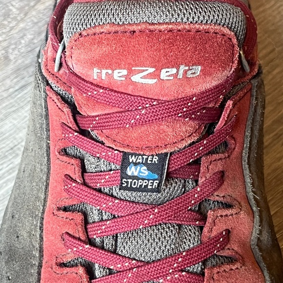 Treseta Indigo Waterproof Low Hiking Shoe Gray Red Vibram Men 9.5 UK 8.5 EU 42.5 - Picture 3 of 8